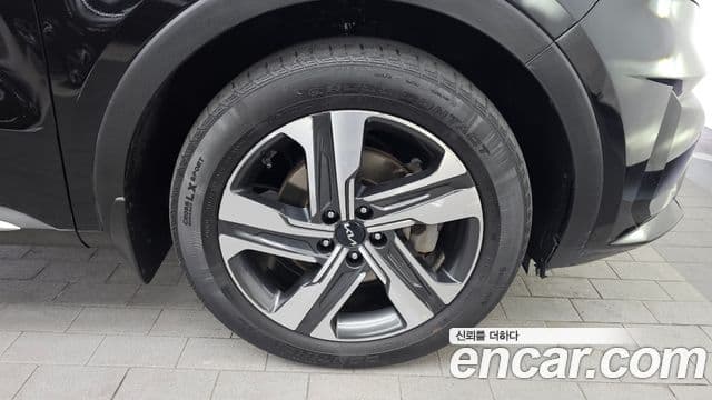 Kia Sorento 2022 — ფოტო 5/20