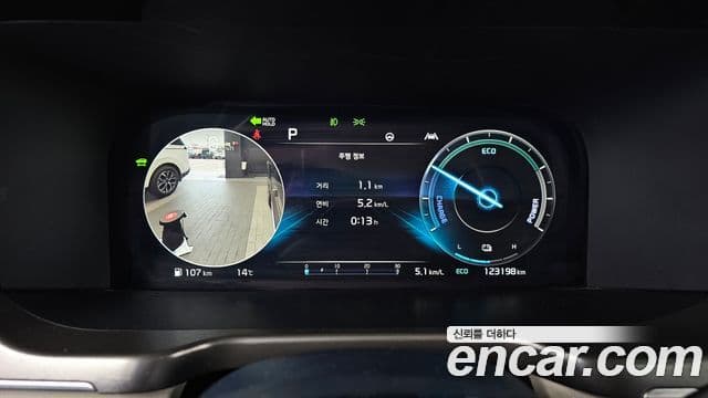 Kia Sorento 2022 — ფოტო 8/20