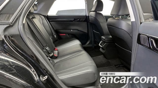 Hyundai Grandeur Hybrid 2023 — ფოტო 13/20