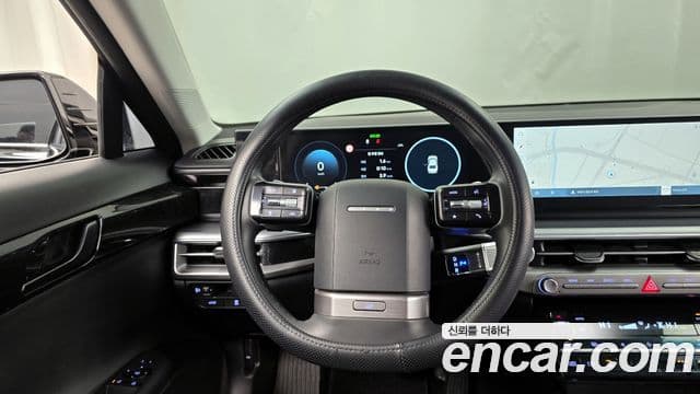 Hyundai Grandeur Hybrid 2023 — ფოტო 18/20