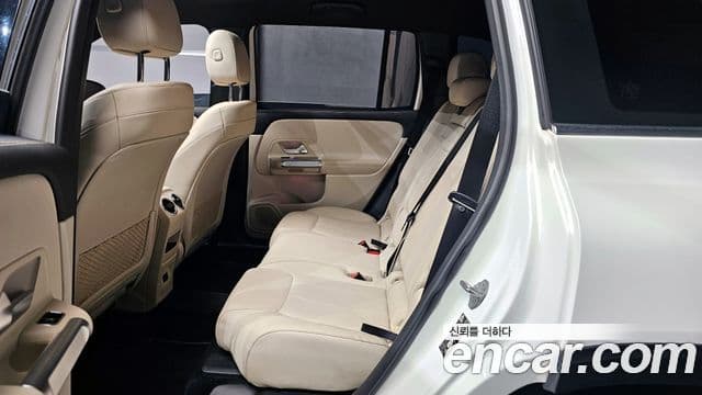 Mercedes-Benz GLB-Class 2021 — ფოტო 12/20
