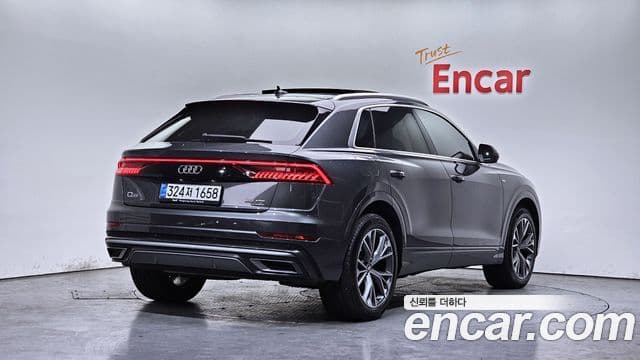 Audi Q7 2021 — Şəkil 2/20