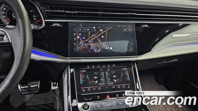 Audi Q7 2021 — Şəkil 14/20