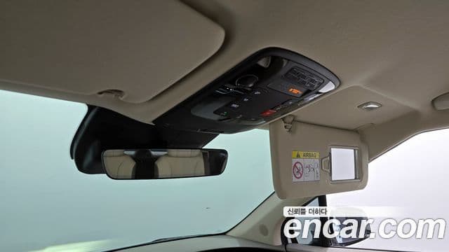 Kia Carnival 2024 — ფოტო 19/20