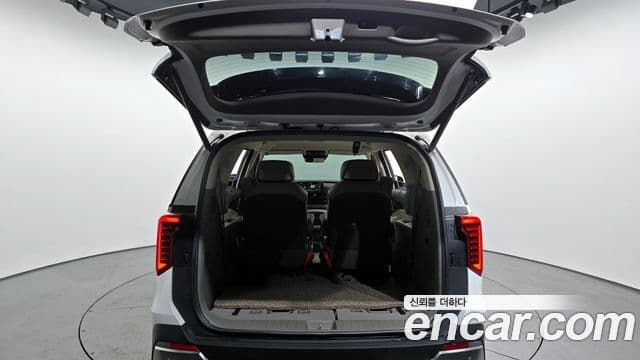 Kia Carnival 2024 — ფოტო 20/20