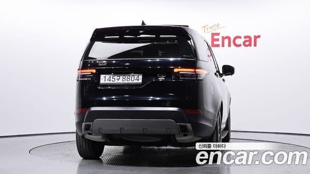 Land Rover Discovery 5 2019 — Şəkil 6/20