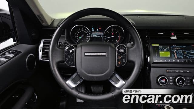 Land Rover Discovery 5 2019 — Şəkil 15/20