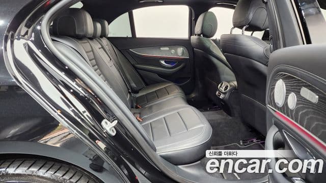 Mercedes-Benz E-Class 2020 — Şəkil 12/20