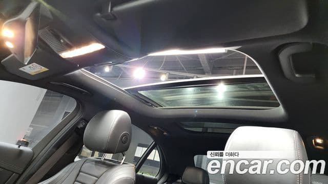 Mercedes-Benz E-Class 2020 — Şəkil 18/20