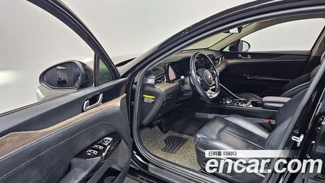 Kia K5 2020 — Photo 6/20