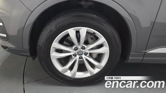 Audi Q7 2019 — Şəkil 5/20