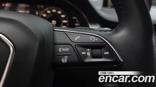 Audi Q7 2019 — Şəkil 16/20