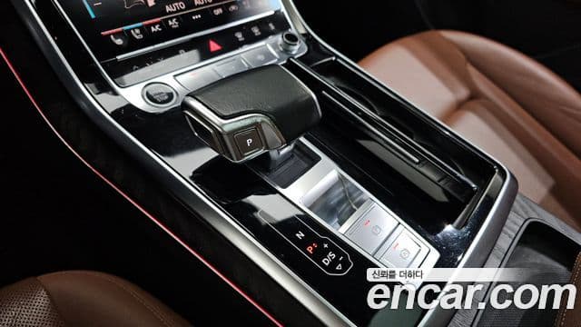 Audi Q7 2021 — ფოტო 12/20