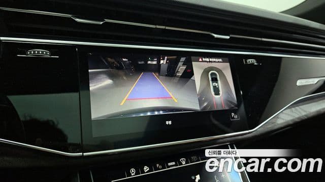 Audi Q7 2021 — ფოტო 20/20