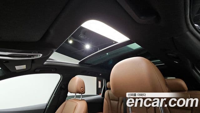 Audi Q7 2021 — ფოტო 19/20