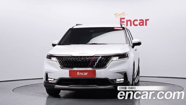 Kia Carnival 2021 — Фото 3/20