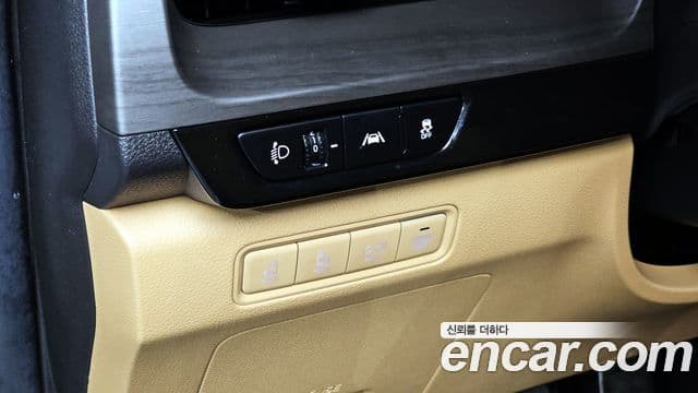 Kia Carnival 2021 — Фото 17/20