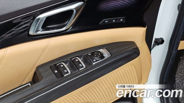 Kia Carnival 2021 — Фото 19/20