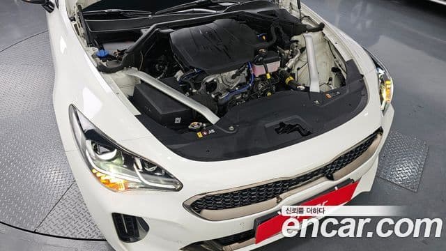 Kia Stinger 2023 — Şəkil 6/20