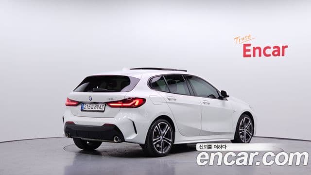 BMW 1 Series 2021 — ფოტო 2/20