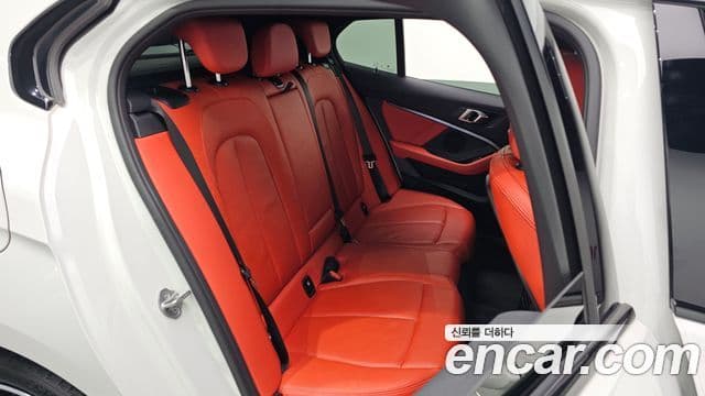 BMW 1 Series 2021 — ფოტო 12/20
