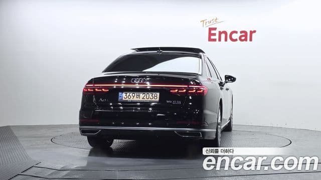 Audi A8 2021 — ფოტო 3/20