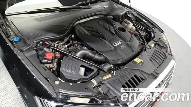 Audi A8 2021 — ფოტო 5/20