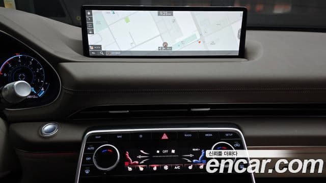 Genesis GV80 2021 — Şəkil 14/20