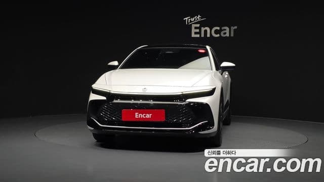 Toyota Crown Crossover 2024 — Şəkil 3/20