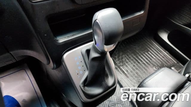 Hyundai Staria 2023 — Şəkil 9/20