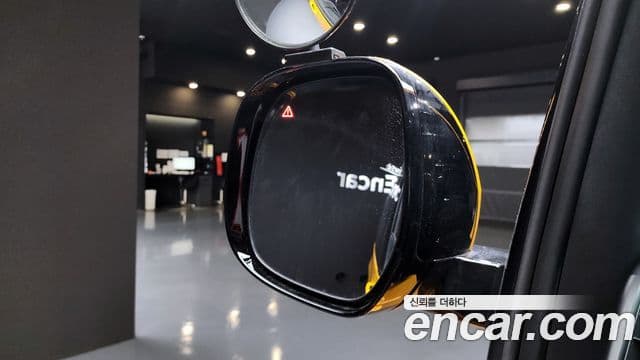 Hyundai Staria 2023 — Şəkil 13/20