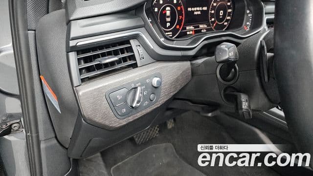 Audi A4 2019 — Şəkil 18/20