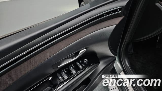 Hyundai The New Tucson 2021 — ფოტო 19/20