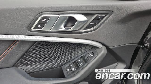 BMW 1 Series 2020 — Фото 16/20