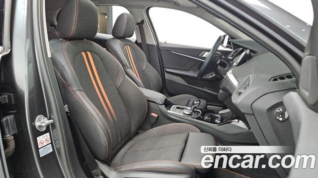 BMW 1 Series 2020 — Фото 18/20