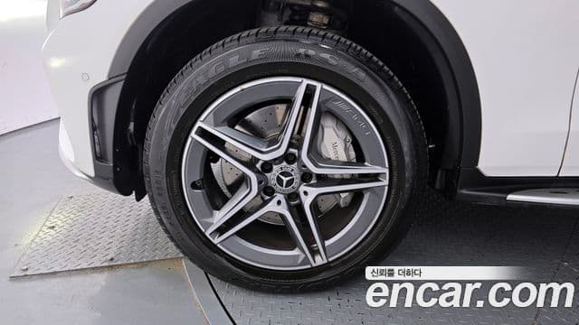 Mercedes-Benz GLC-Class 2021 — Şəkil 5/20