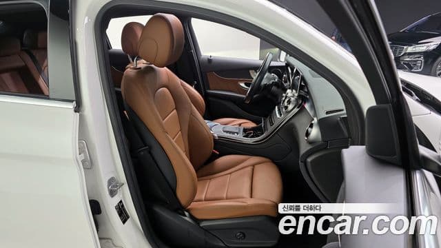Mercedes-Benz GLC-Class 2021 — Şəkil 12/20