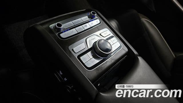 Kia The K9 2018 — ფოტო 17/20
