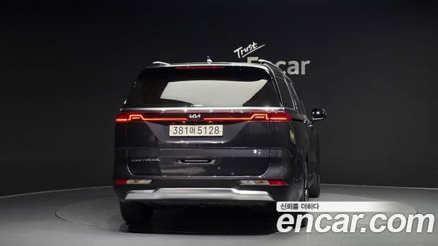 Kia Carnival 2021 — Фото 4/20