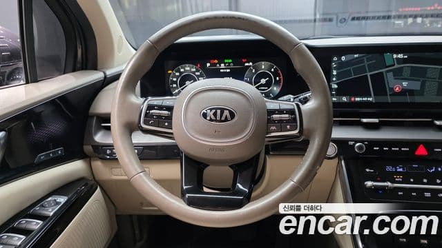 Kia Carnival 2021 — Фото 13/20
