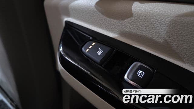 Kia Carnival 2021 — Фото 19/20