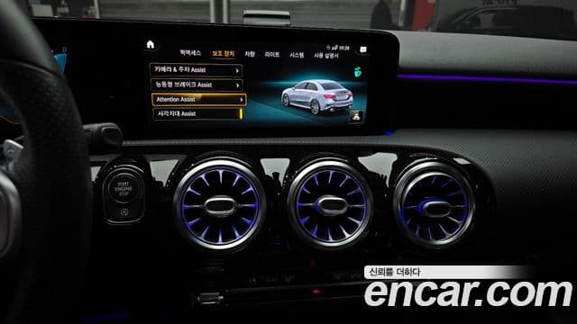 Mercedes-Benz A-Class 2020 — ფოტო 16/20