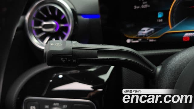 Mercedes-Benz A-Class 2020 — ფოტო 18/20