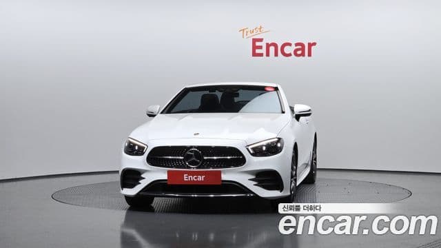 Mercedes-Benz E-Class 2022 — ფოტო 2/20