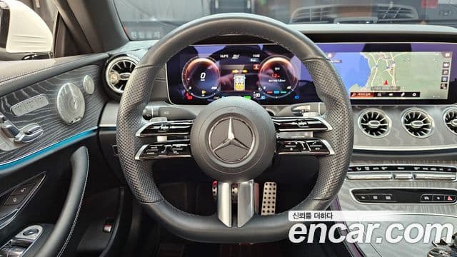 Mercedes-Benz E-Class 2022 — ფოტო 12/20
