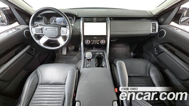 Land Rover Discovery 5 2022 — ფოტო 7/20