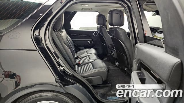 Land Rover Discovery 5 2022 — ფოტო 12/20