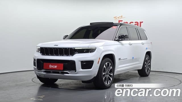 Jeep Grand Cherokee 2021 — Фото 1/20