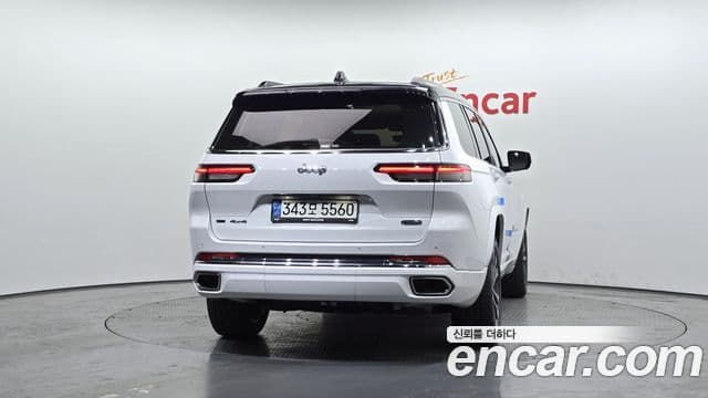 Jeep Grand Cherokee 2021 — Фото 4/20