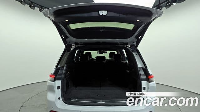 Jeep Grand Cherokee 2021 — Фото 20/20